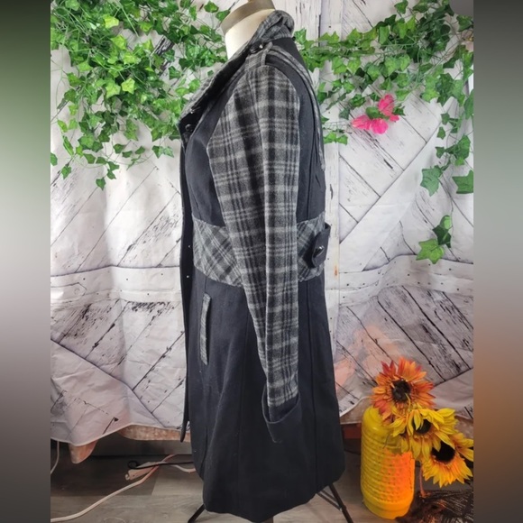 KESSLEY Wool Blend Trench Coat - Picture 8 of 10